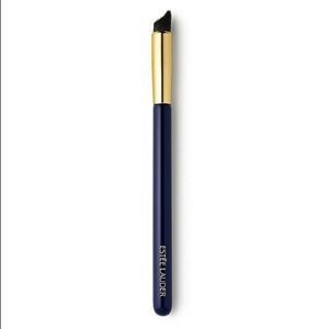 Estée Lauder Sculpting Shadow Brush